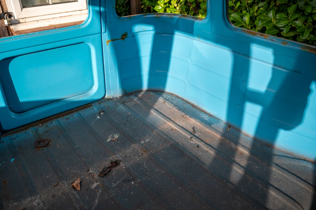 1975 Volkswagen Split-Window Bus - Image 15 of 31