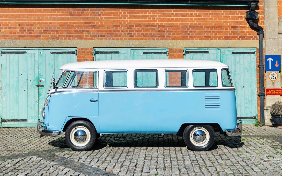 1975 Volkswagen Split-Window Camper - Image 5 of 31
