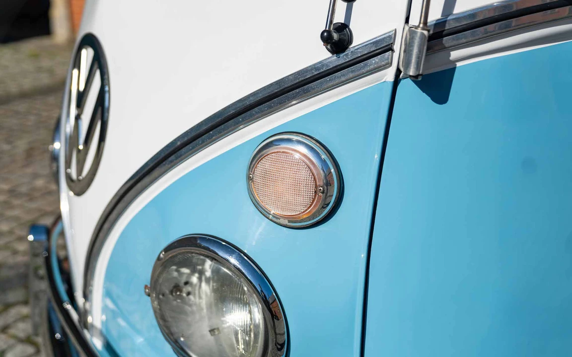 1975 Volkswagen Split-Window Camper - Image 23 of 31