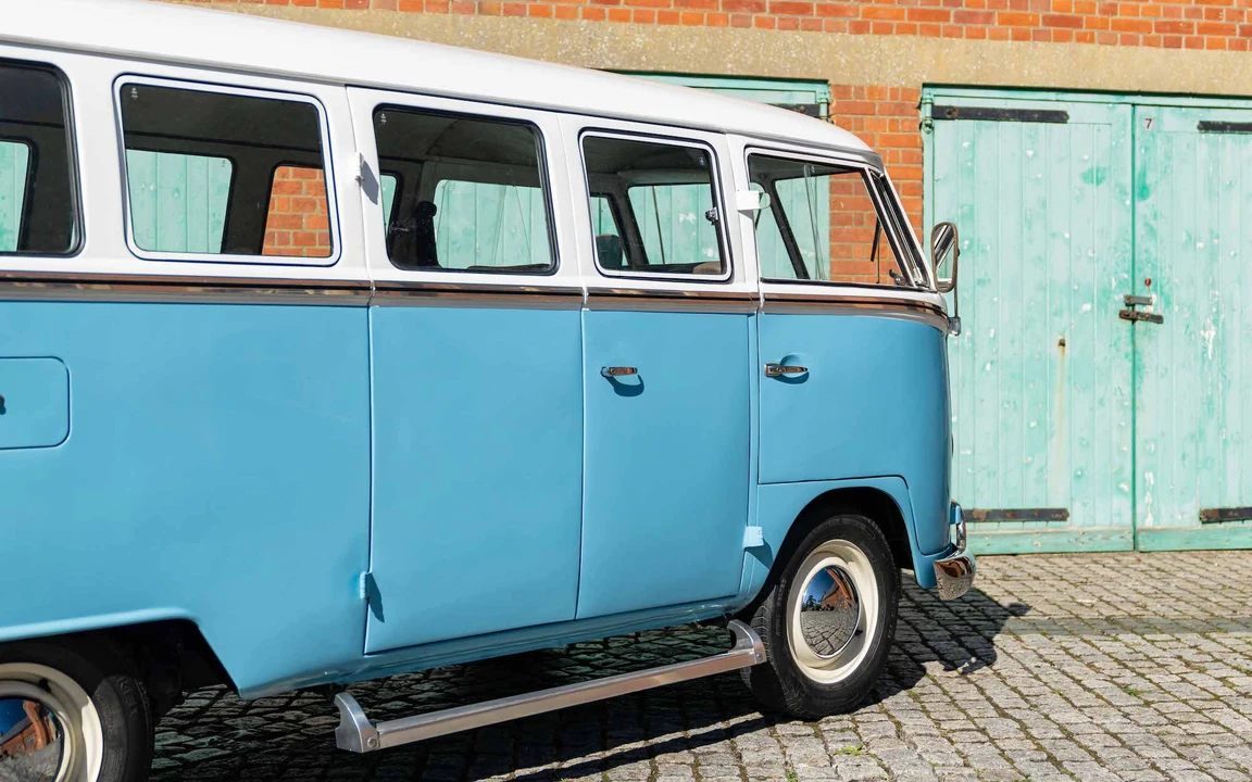 1975 Volkswagen Split-Window Camper - Image 30 of 31