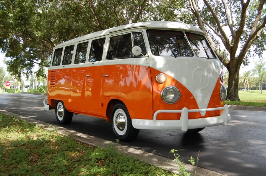1975 Volkswagen Split-Window Bus - Image 10 of 11