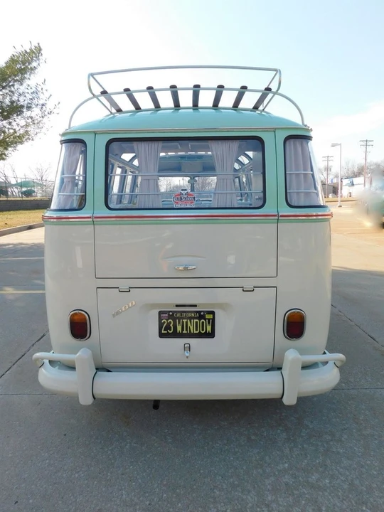 1975 Volkswagen Split-Window Bus - Image 14 of 31