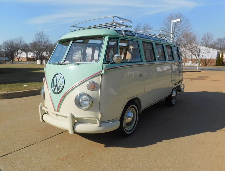 1975 Volkswagen Split-Window Bus - Image 2 of 31