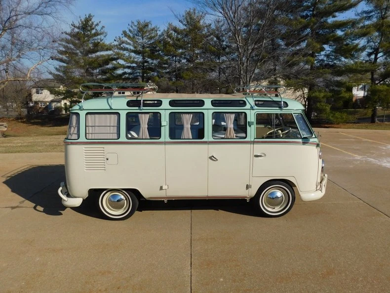 1975 Volkswagen Split-Window Bus - Image 10 of 31