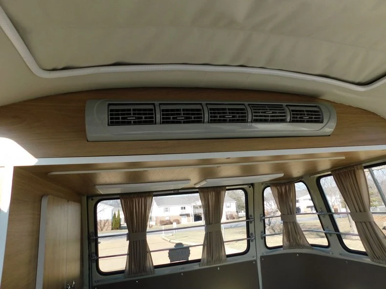1975 Volkswagen Split-Window Bus - Image 24 of 31