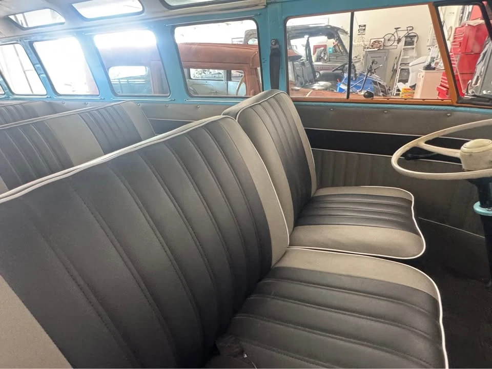 1975 Volkswagen Split-Window Bus - Image 10 of 11
