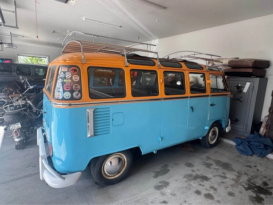 1975 Volkswagen Split-Window Bus - Image 8 of 11