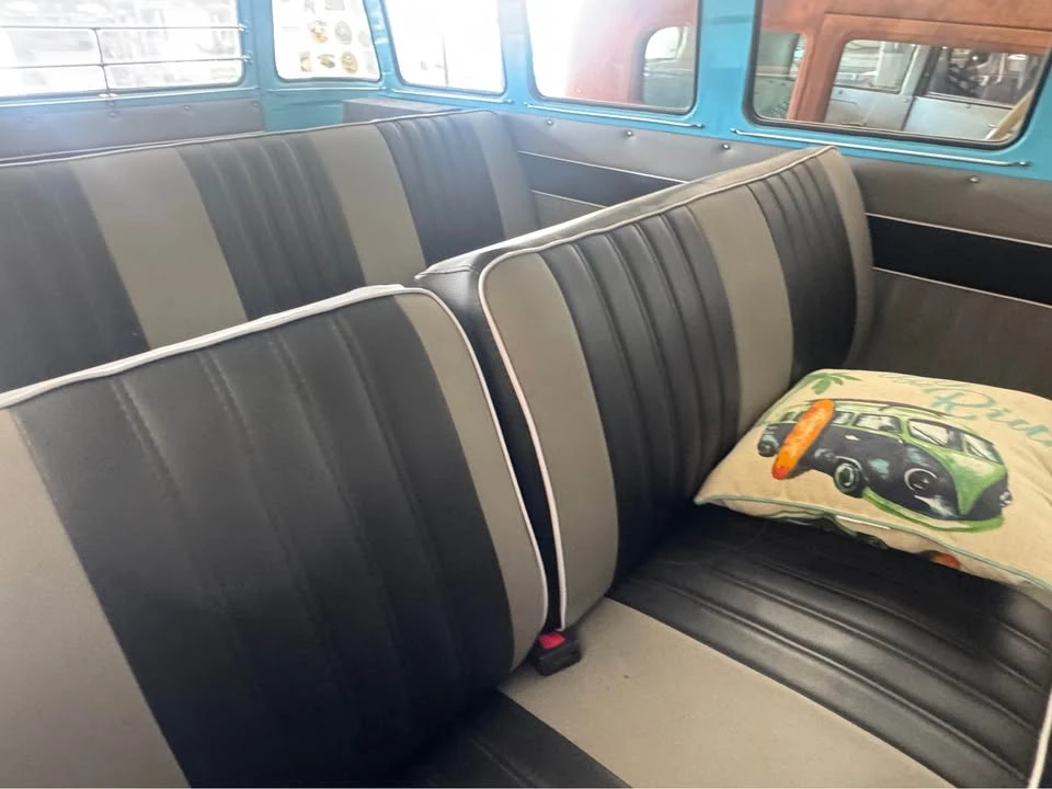 1975 Volkswagen Split-Window Bus - Image 7 of 11