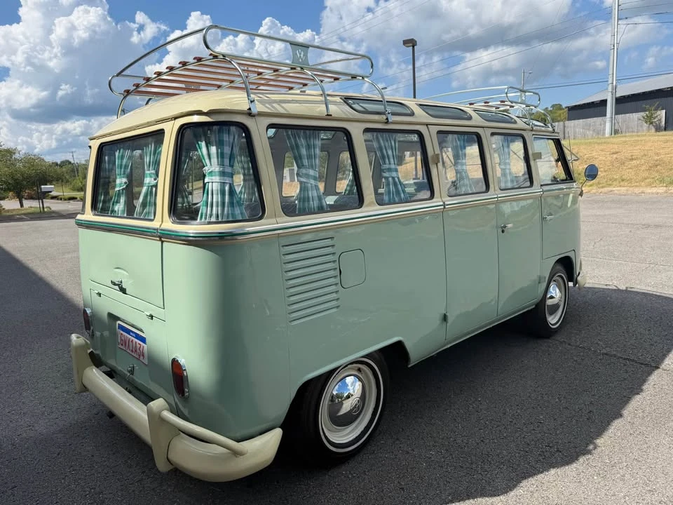 1975 Volkswagen Split-Window Bus - Image 6 of 18
