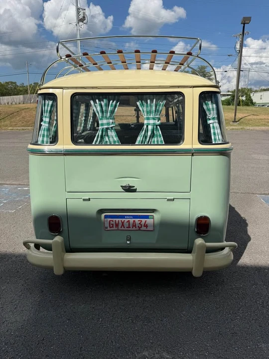 1975 Volkswagen Split-Window Bus - Image 7 of 18