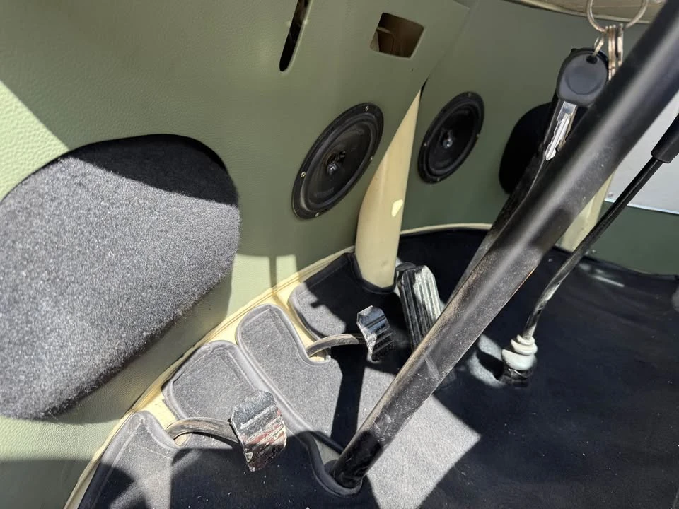1975 Volkswagen Split-Window Bus - Image 15 of 18