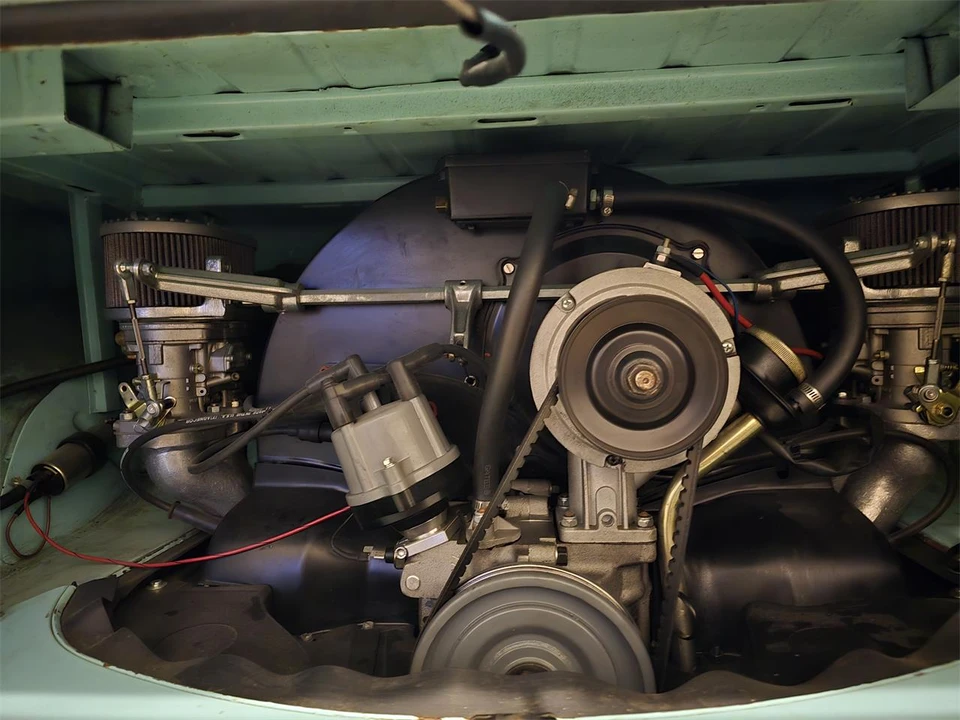 1975 Volkswagen Bay-Window Bus - Image 11 of 13