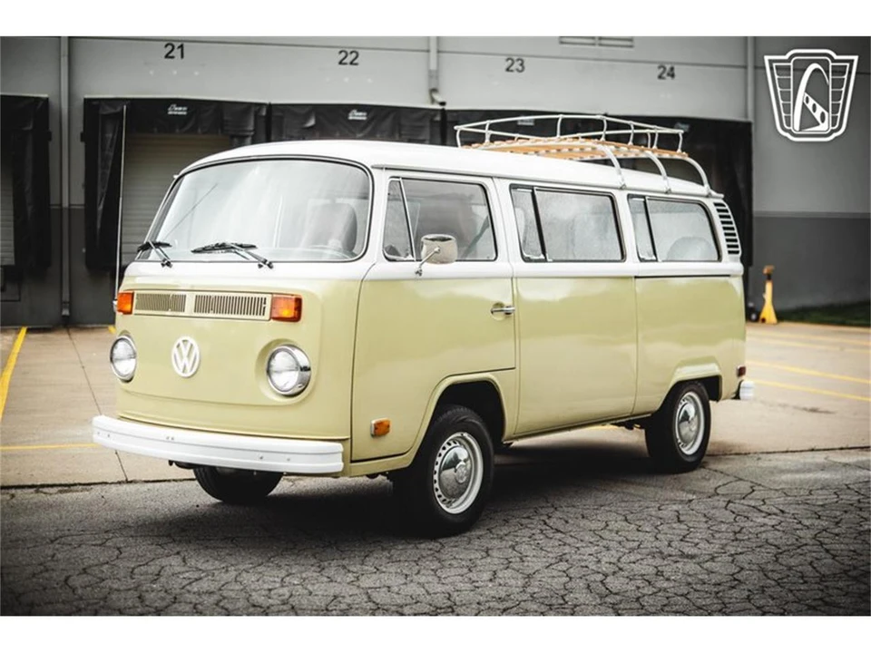 1975 Volkswagen Bay-Window Bus - Image 7 of 31