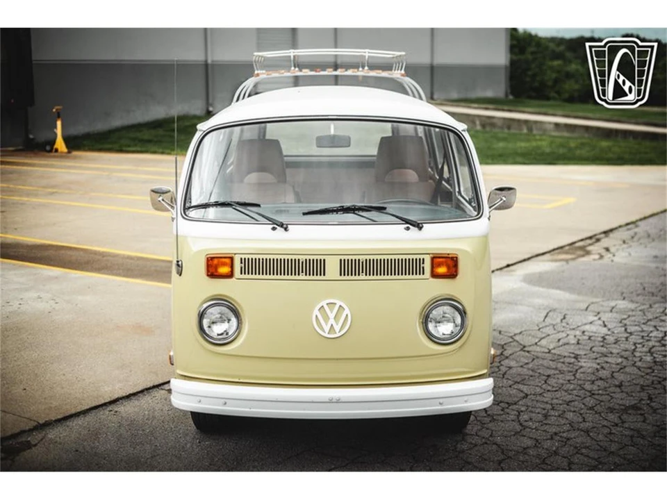 1975 Volkswagen Bay-Window Bus - Image 3 of 31