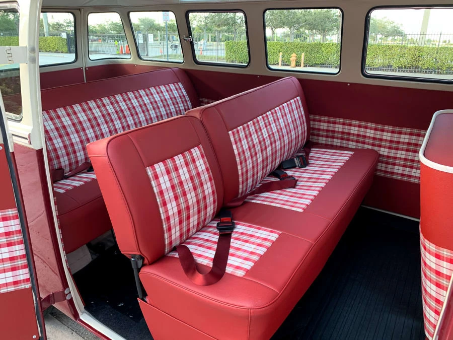 1975 Volkswagen Bay-Window Bus - Image 5 of 11