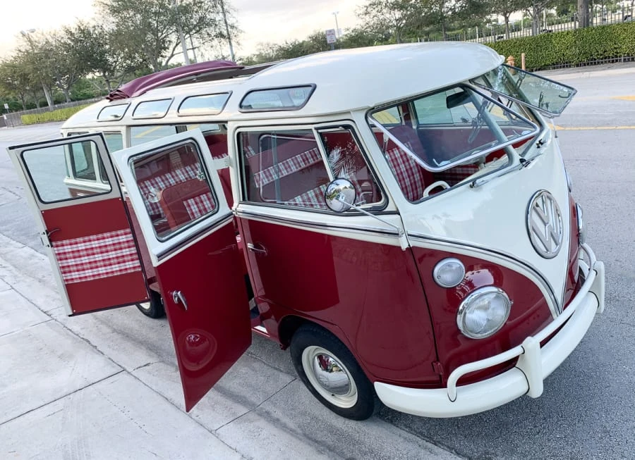 1975 Volkswagen Bay-Window Bus - Image 7 of 11