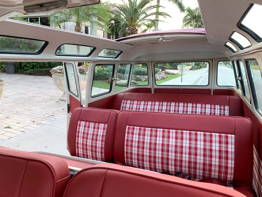 1975 Volkswagen Bay-Window Bus - Image 9 of 11