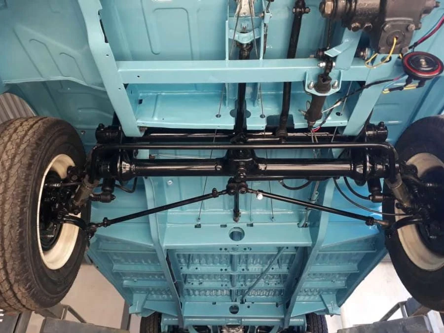 1975 Volkswagen Bay-Window Bus - Image 10 of 12