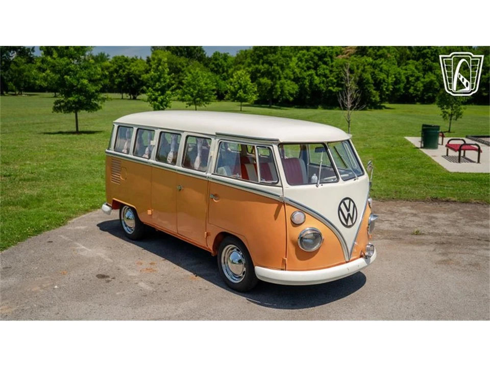 1975 Volkswagen Bay-Window Bus - Image 23 of 31