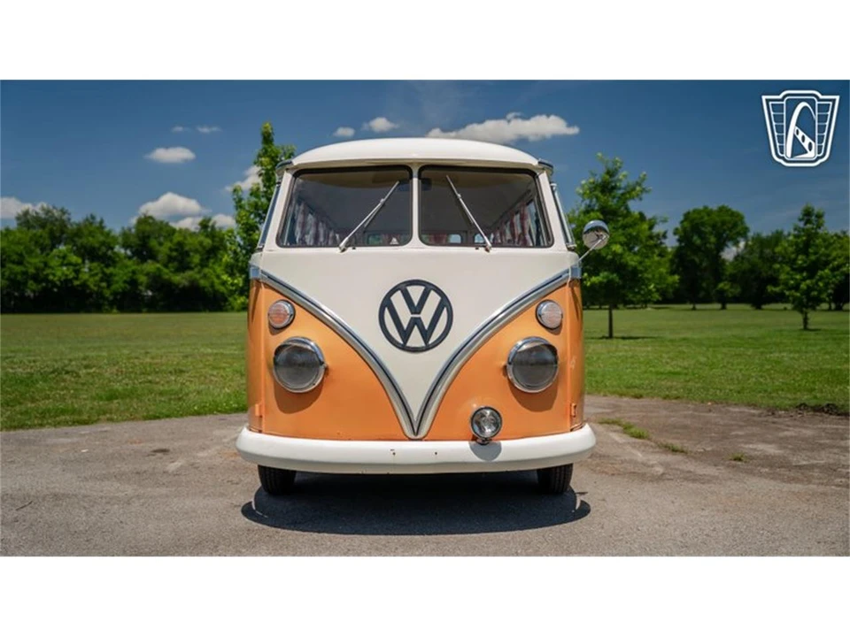 1975 Volkswagen Bay-Window Bus - Image 3 of 31