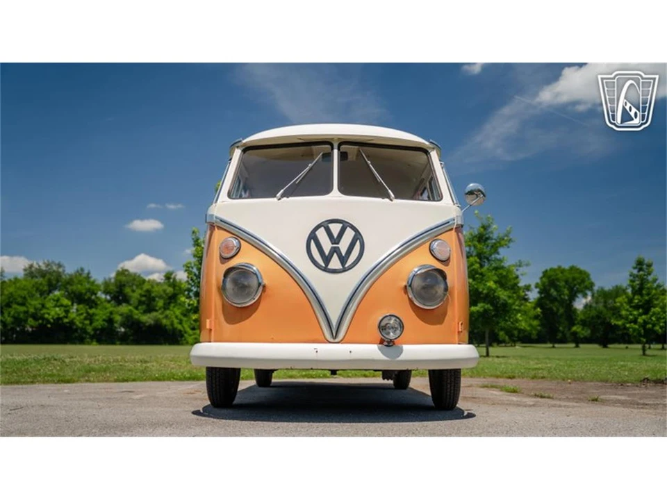 1975 Volkswagen Bay-Window Bus - Image 4 of 31