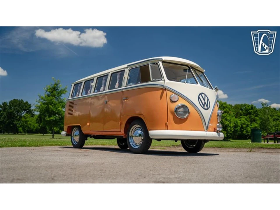 1975 Volkswagen Bay-Window Bus - Image 25 of 31