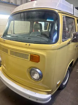 1975 Volkswagen Bus Westfalia
