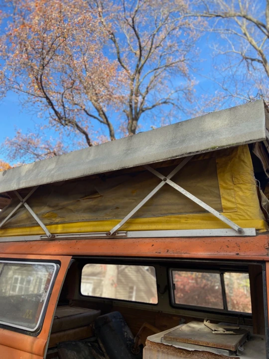 1975 Volkswagen Bay-Window Bus - Image 4 of 31