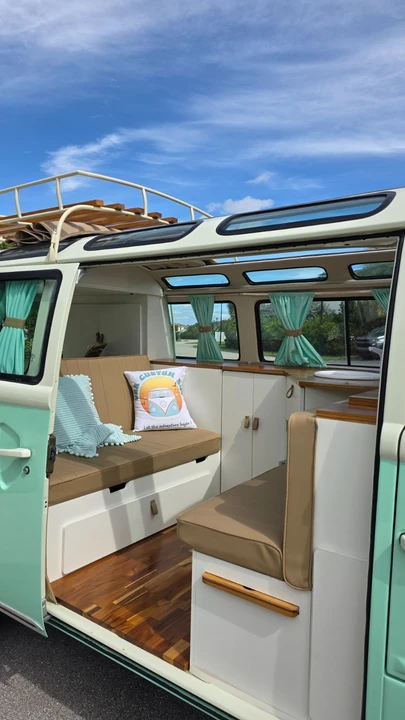 1975 Volkswagen Bay-Window Bus - Image 8 of 21
