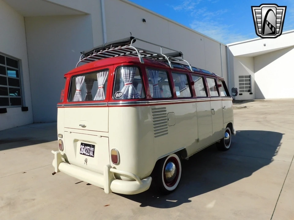 1975 Volkswagen Bay-Window Bus - Image 12 of 12