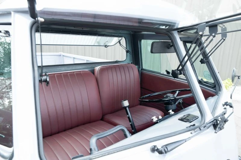 1975 Volkswagen Bay-Window Bus - Image 12 of 19