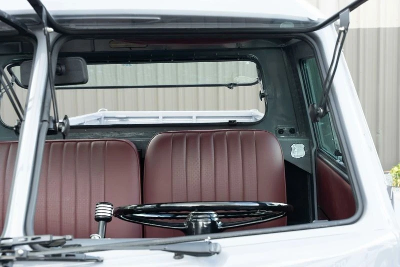 1975 Volkswagen Bay-Window Bus - Image 13 of 19