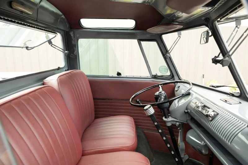 1975 Volkswagen Bay-Window Bus - Image 11 of 19