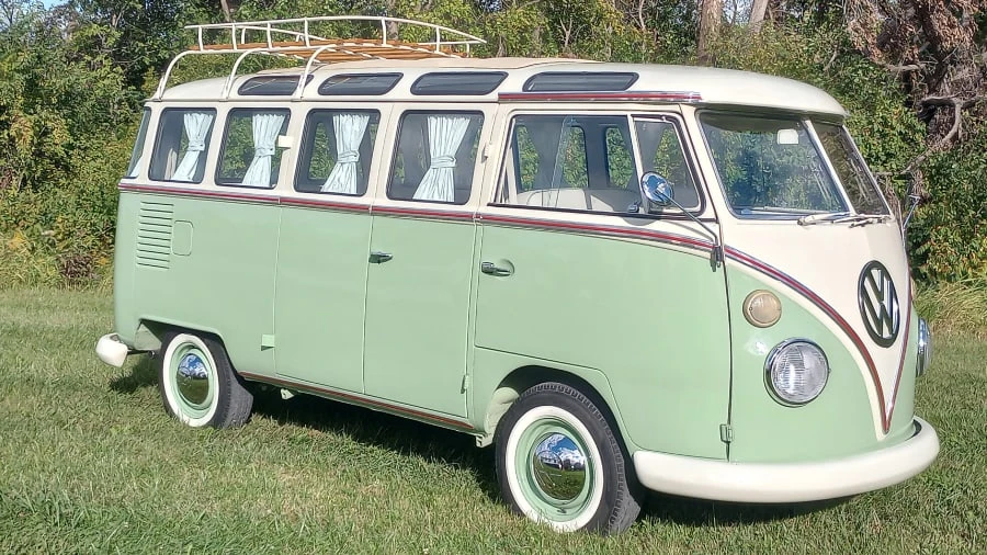 1975 Volkswagen Bay-Window Bus - Image 23 of 26