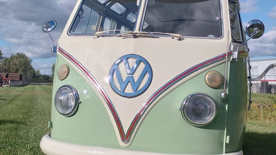 1975 Volkswagen Bay-Window Bus - Image 25 of 26