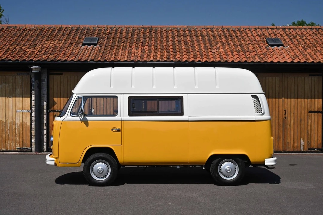 1975 Volkswagen Bay-Window Camper - Image 9 of 31