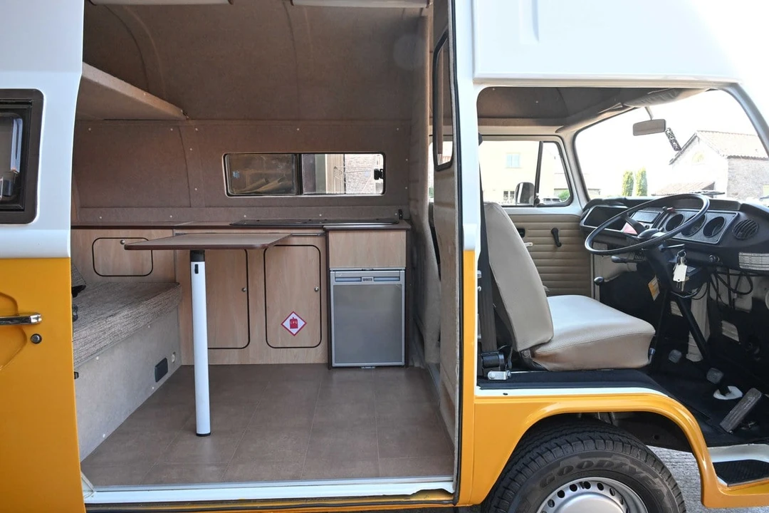 1975 Volkswagen Bay-Window Camper - Image 22 of 31