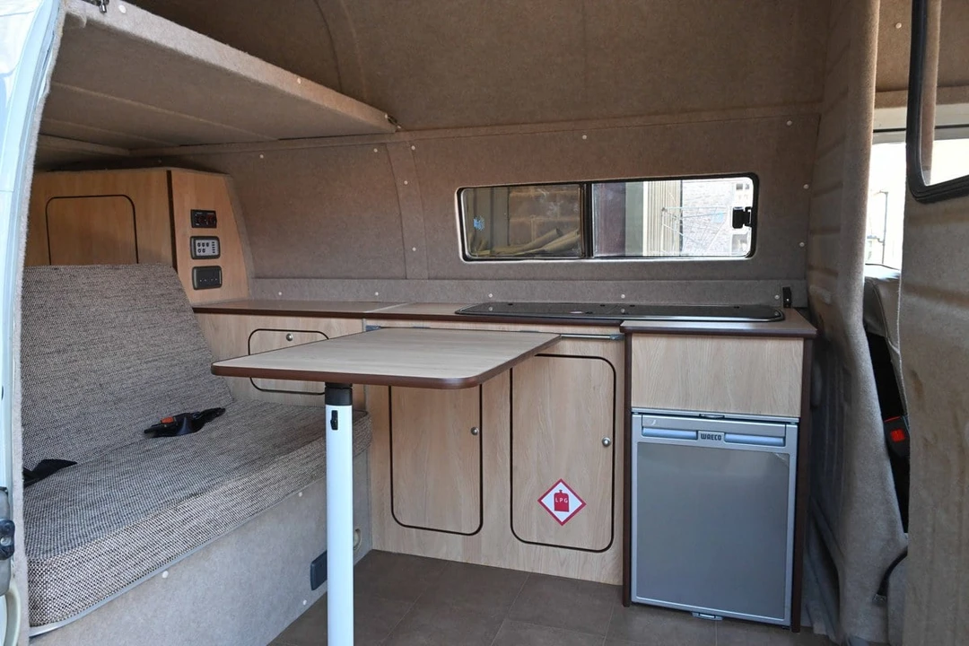 1975 Volkswagen Bay-Window Camper - Image 23 of 31