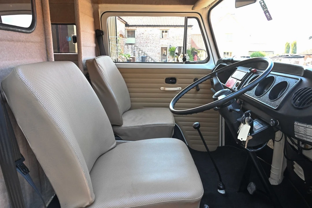 1975 Volkswagen Bay-Window Camper - Image 26 of 31