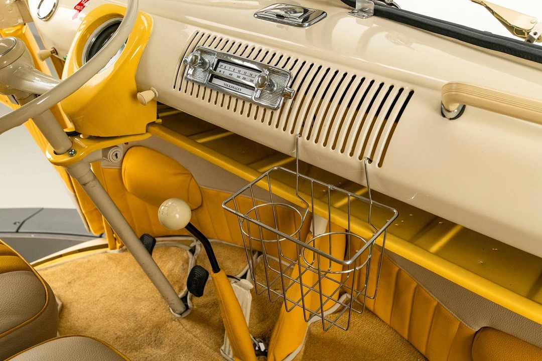 1975 Volkswagen Bay-Window Bus - Image 29 of 31