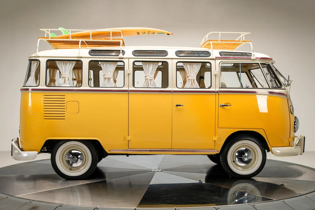 1975 Volkswagen Bay-Window Bus - Image 3 of 31