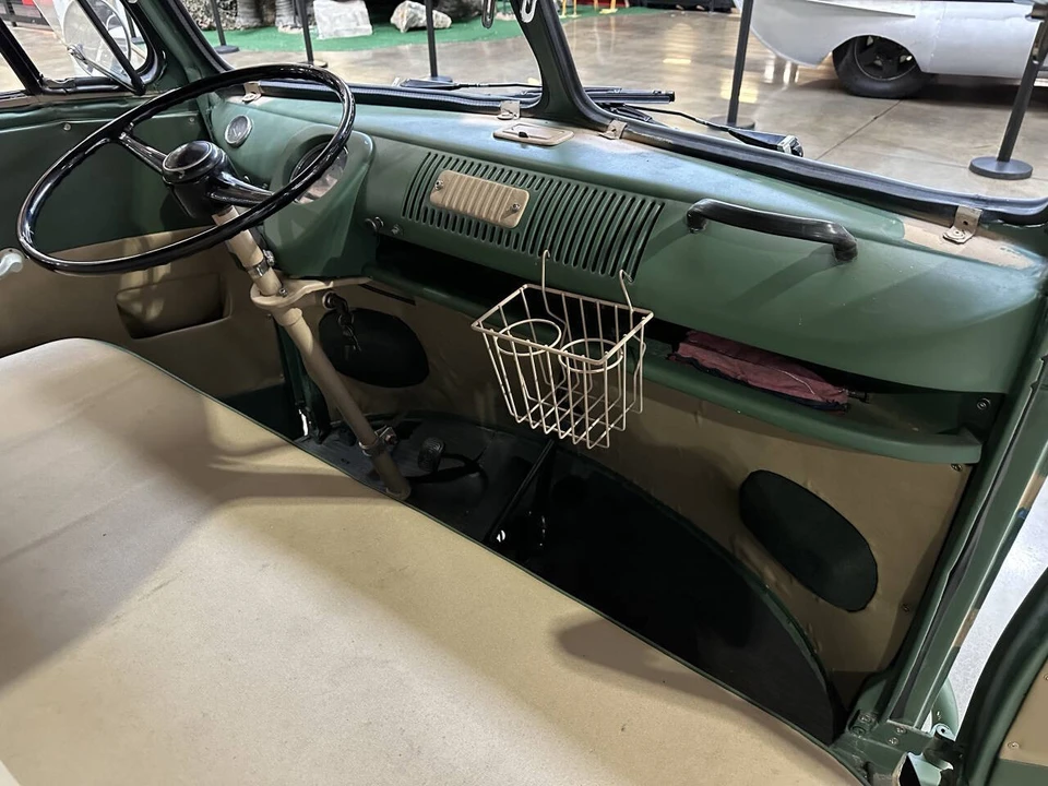 1975 Volkswagen Bay-Window Bus - Image 21 of 21