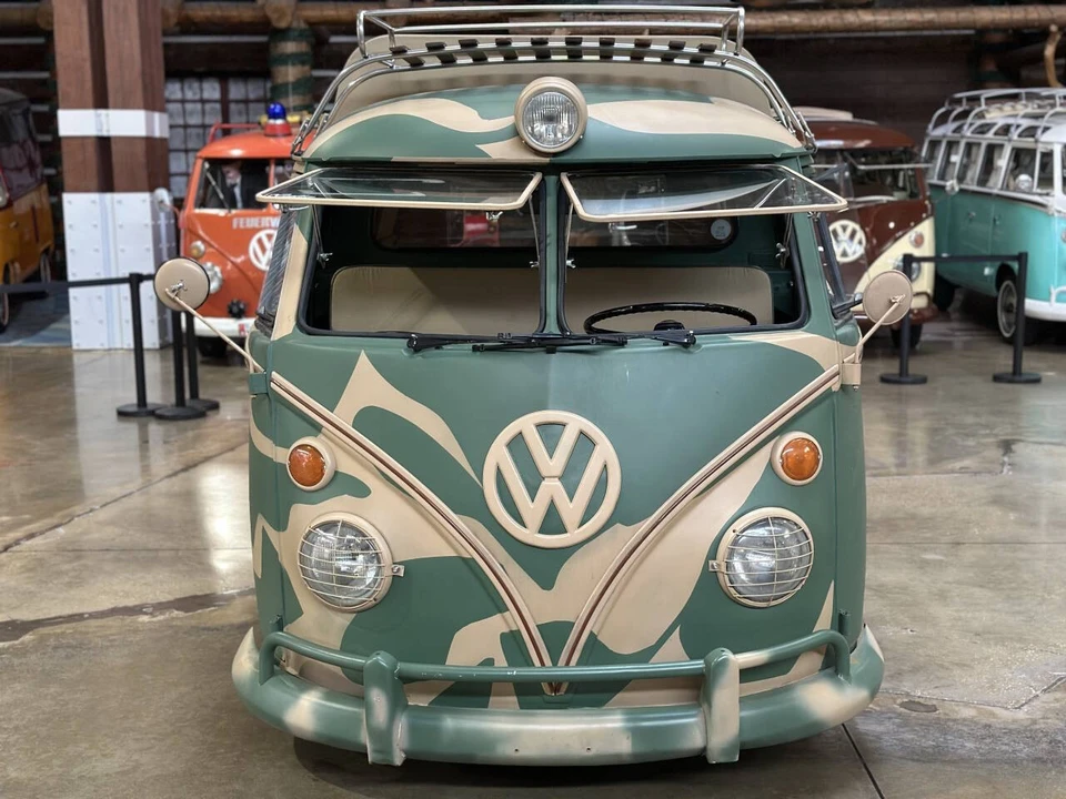 1975 Volkswagen Bay-Window Bus - Image 8 of 21