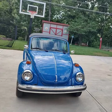 1975 Volkswagen Super Beetle Convertible