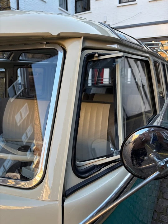 1975 Volkswagen Split-Window Bus - Image 28 of 30