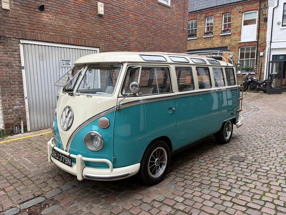 1975 Volkswagen Split-Window Bus - Image 2 of 30