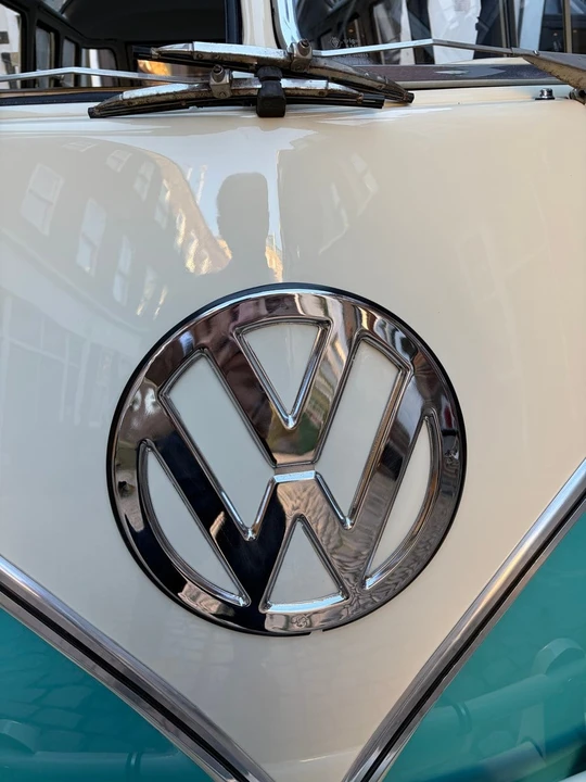 1975 Volkswagen Split-Window Bus - Image 27 of 30