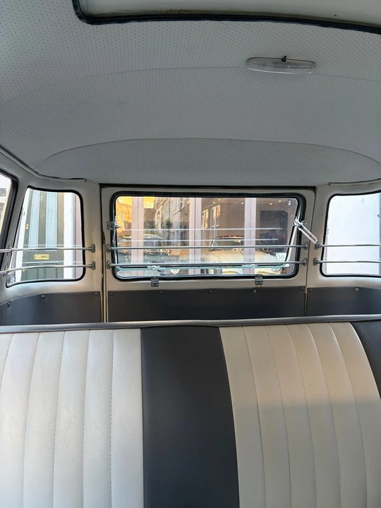 1975 Volkswagen Split-Window Bus - Image 16 of 30