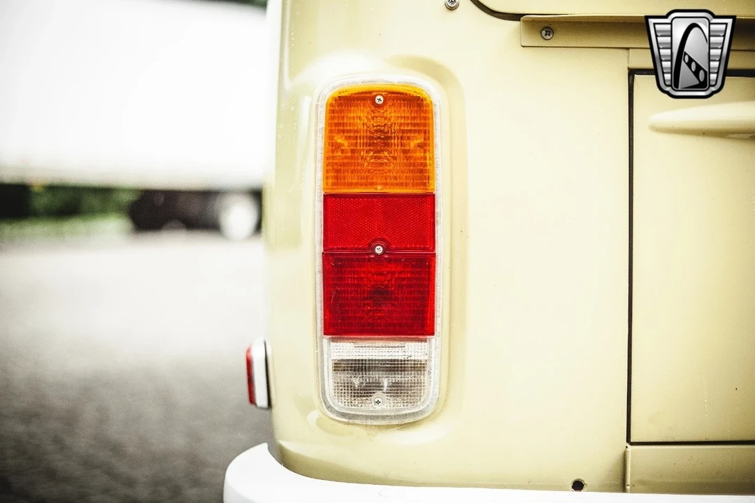 1975 Volkswagen Bay-Window Pickup - Image 13 of 21