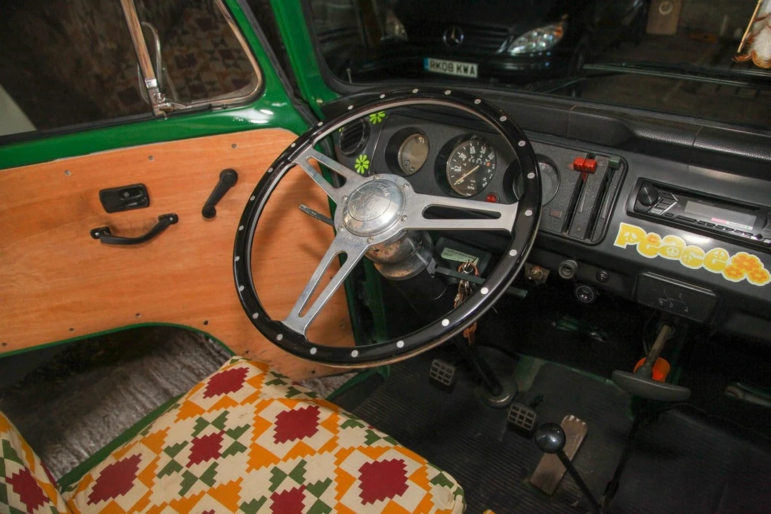 1975 Volkswagen Type 2 - Image 3 of 30